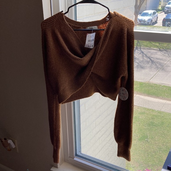 Crop top sweater - Picture 2 of 5